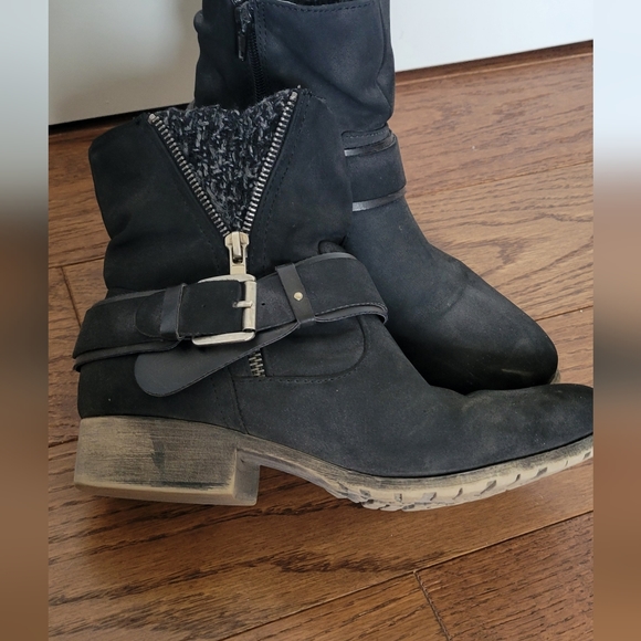 Women's black boots - Picture 3 of 4